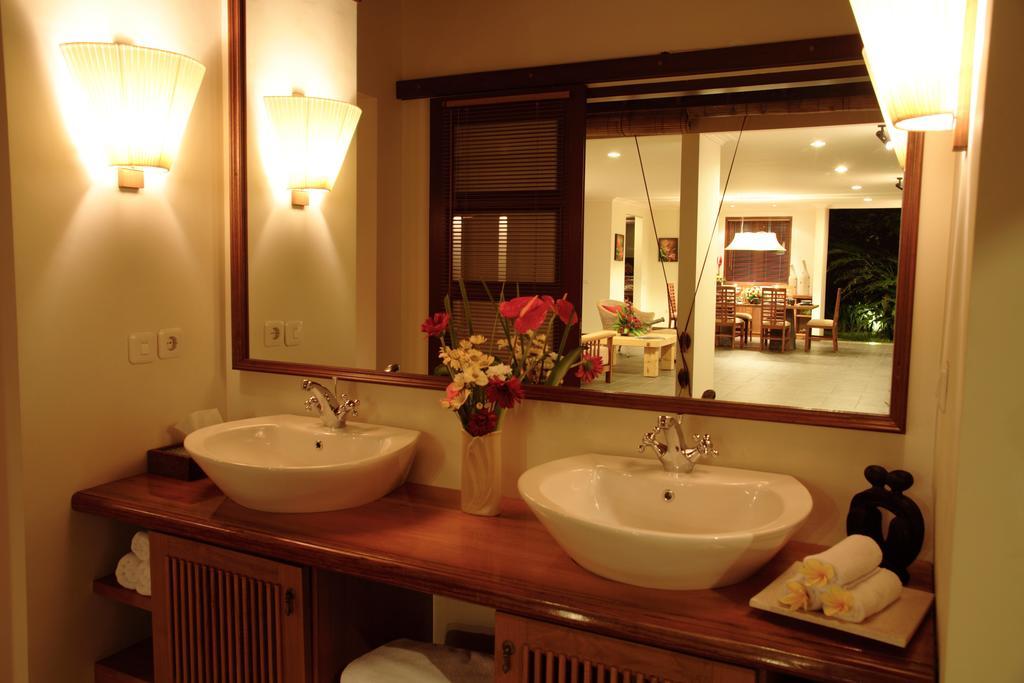 Villa Alex Seminyak Exteriör bild